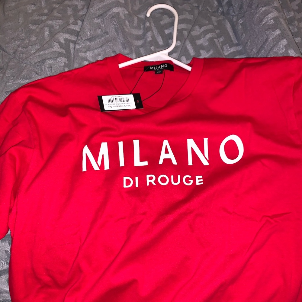MEDIUM RED MILANO TEE